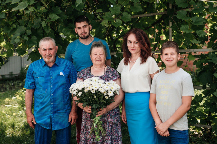 Сегодня бриллиантовую свадьбу отмечают жители села Большетроицкое Плакуненко Николай Стефанович и Плакуненко Мария Григорьевна.